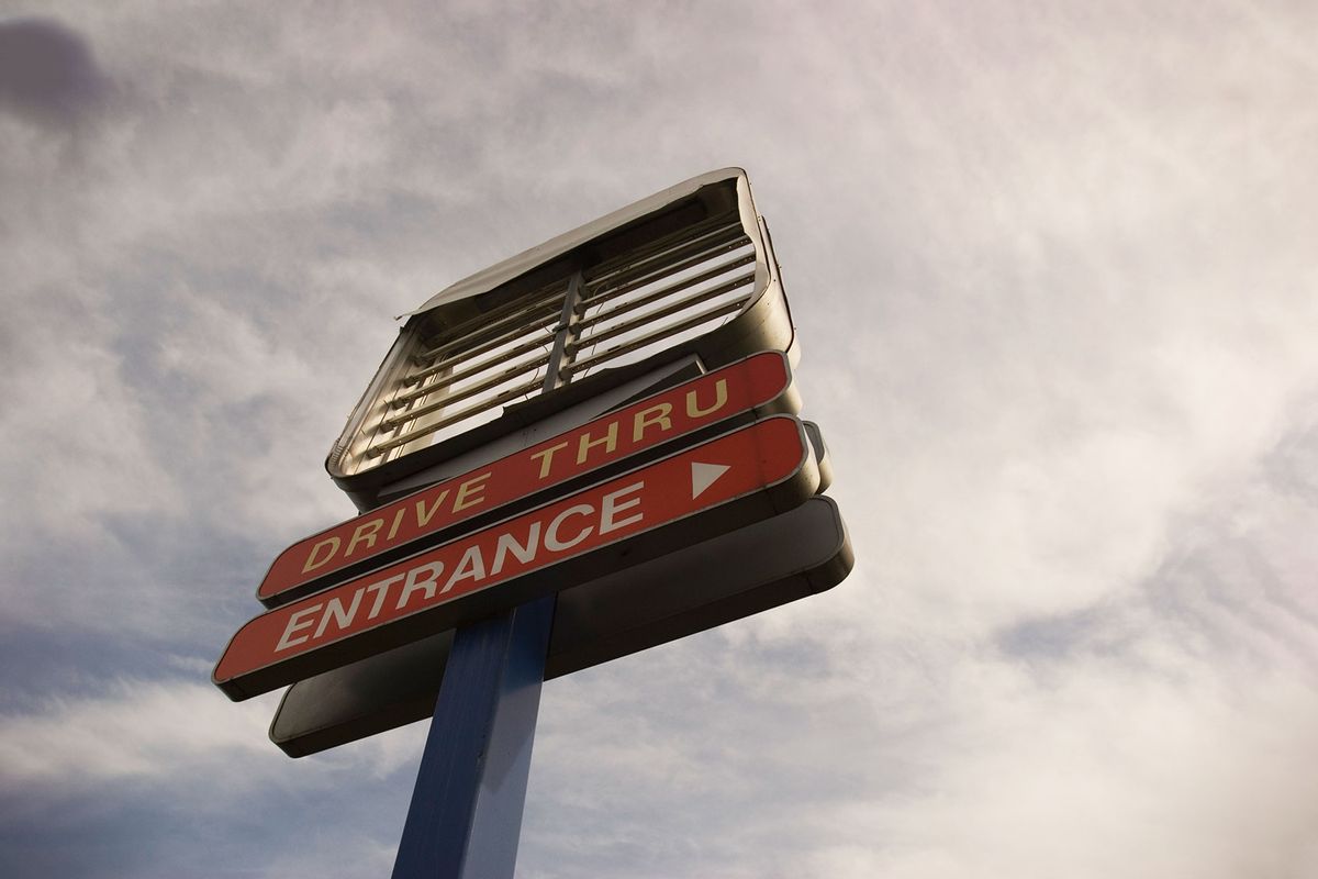 Sign at an abandoned fast food restaurant (Getty Images/dickiedavis123)